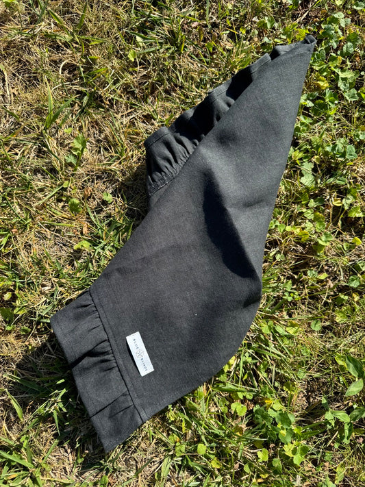 Szybkoschnący ręczniczek lniany mini z falbanką czarny